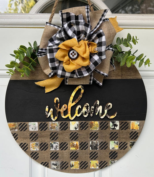 Black & Yellow Welcome